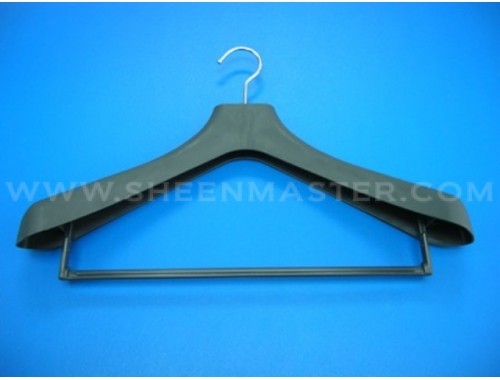 Suit and Coat Hangers